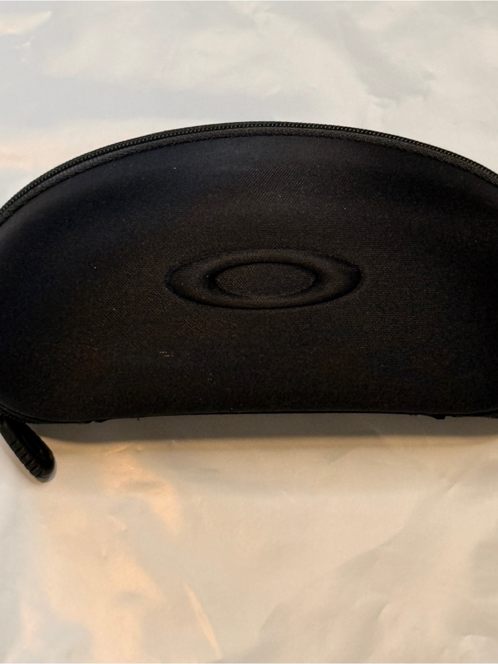 Oakley Black Zippered Semi-Hard Sunglasses Case